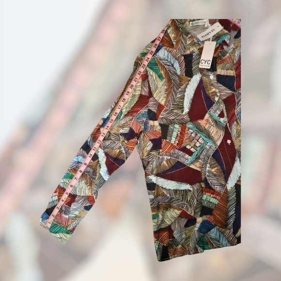 Multicolor Abstract Pattern Women's Top - Picture 5 of 8